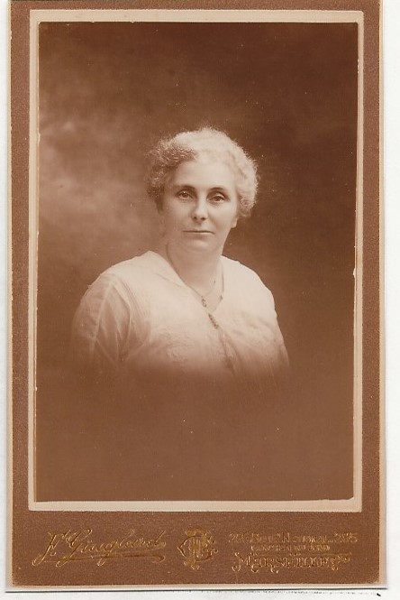 Alice Martineau épouse de Léon